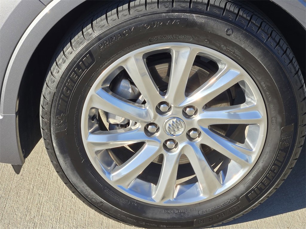 Used 2020 Buick Envision Essence image 9