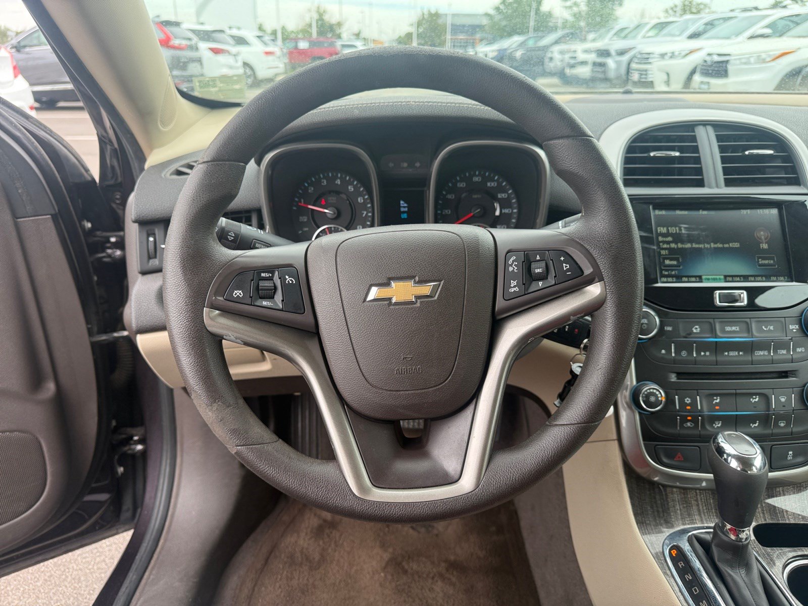 Used 2015 Chevrolet Malibu LT FWD image 9