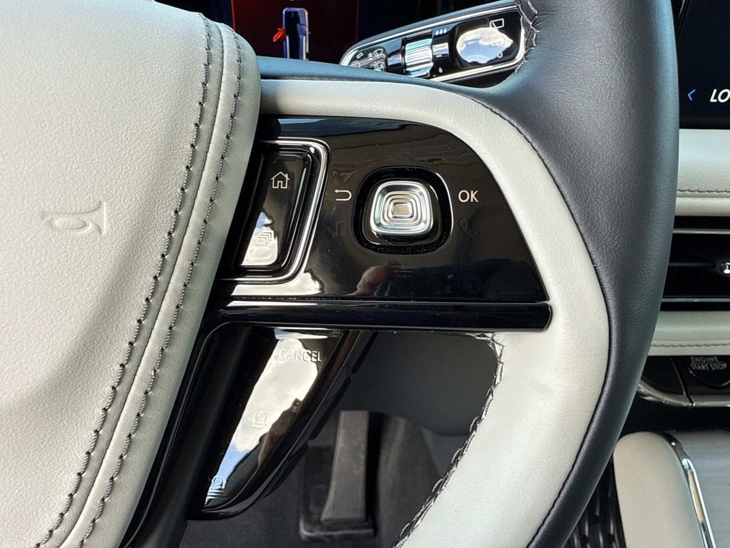 New 2025 Lincoln Aviator Reserve image 30