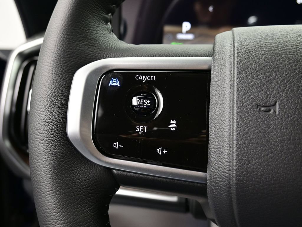 New 2025 Nissan Armada SL image 6