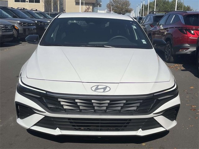 Certified 2025 Hyundai Elantra Sport image 2