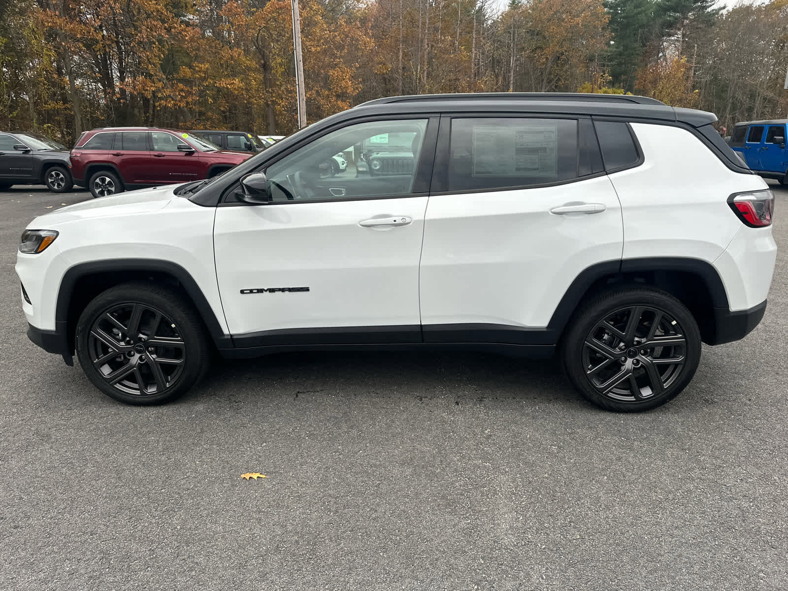 New 2026 Jeep Compass Limited AWD/4WD image 10
