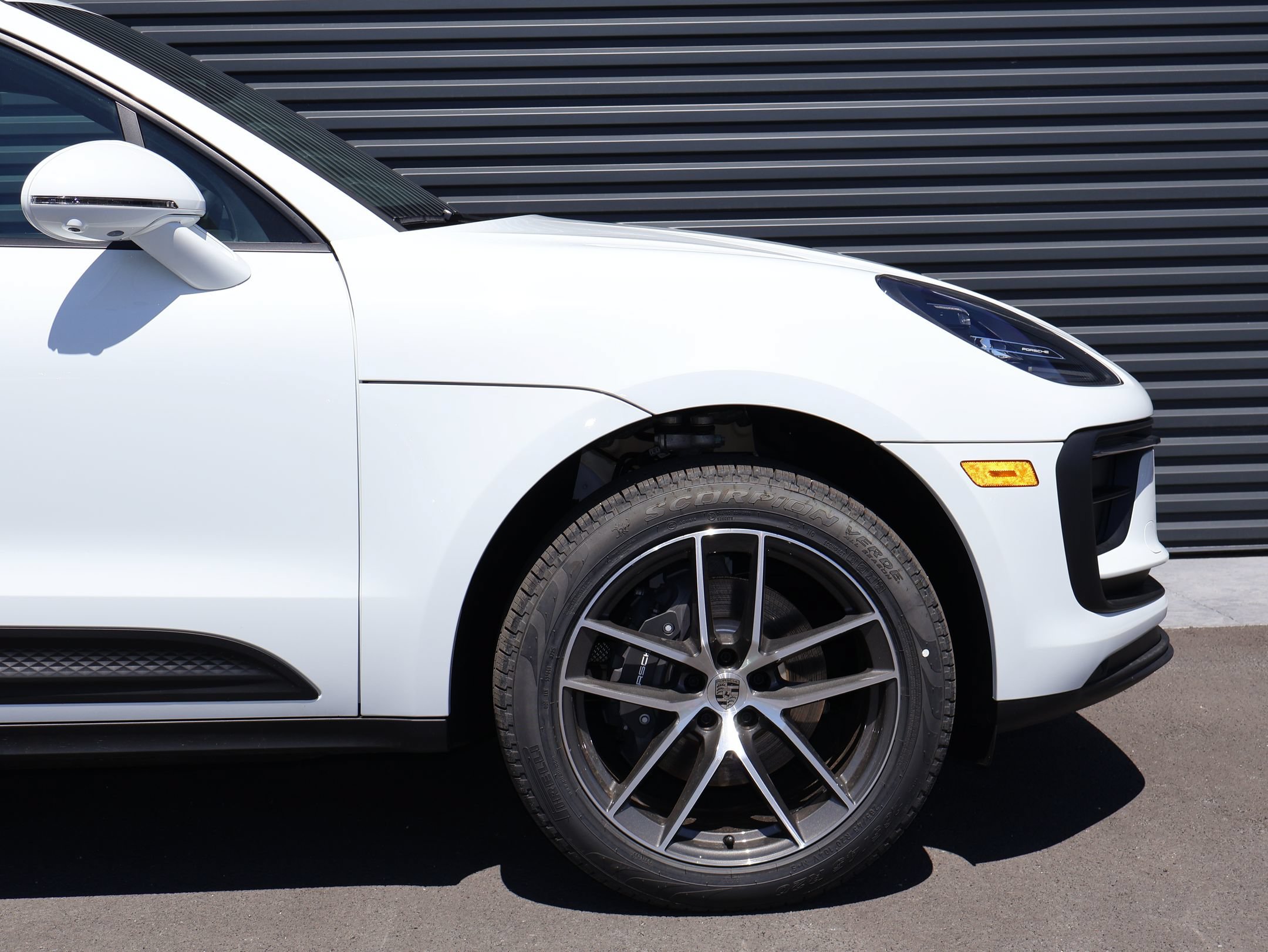 New 2026 Porsche Macan AWD/4WD image 11