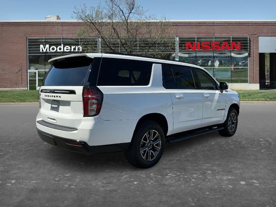 Used 2024 Chevrolet Suburban Z71 w/ Luxury Package AWD/4WD image 4