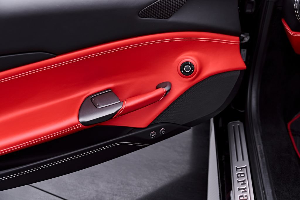 Used 2018 Ferrari 488 Spider RWD image 53