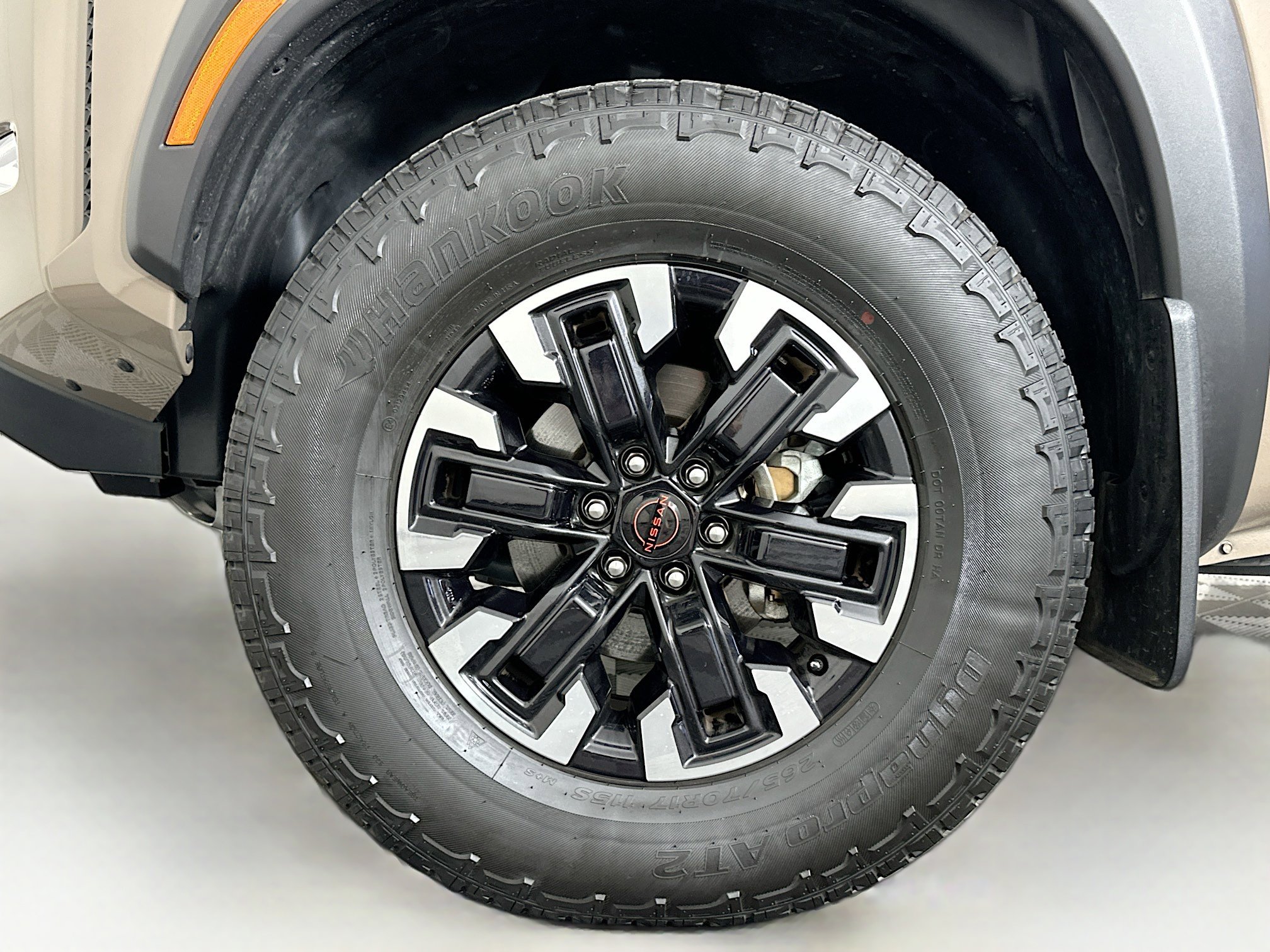 Used 2024 Nissan Frontier PRO-4X w/ Technology Package image 11