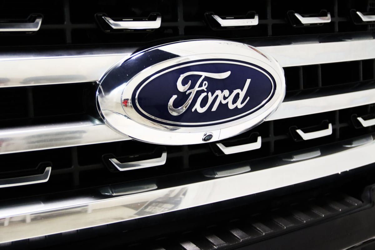 Used 2023 Ford F250 Platinum w/ FX4 Off-Road Package AWD/4WD image 35