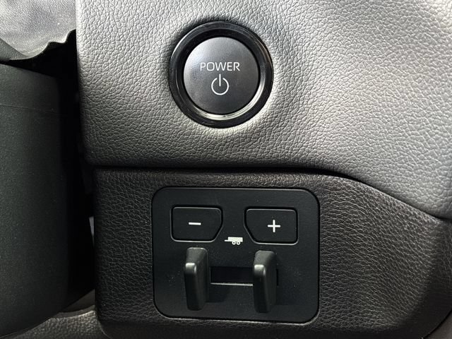 Used 2025 Toyota Sequoia Limited AWD/4WD image 19