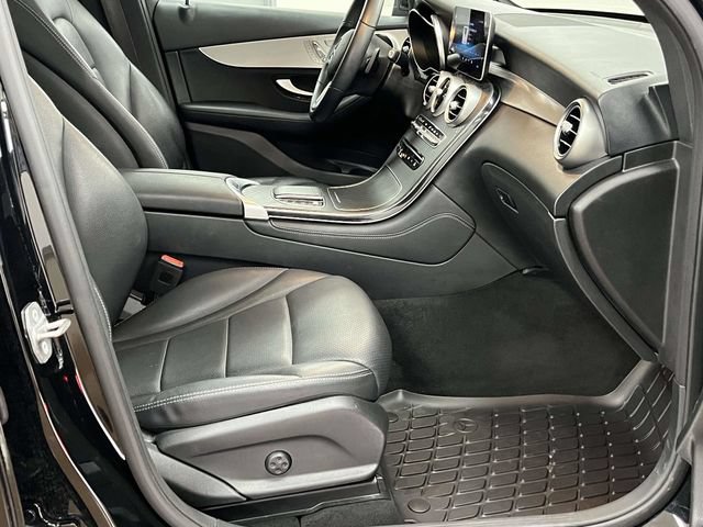 Used 2021 Mercedes-Benz GLC 300 4MATIC image 30