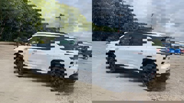 New 2026 Chevrolet Traverse RS w/ LPO, Floor Liner Package image 6