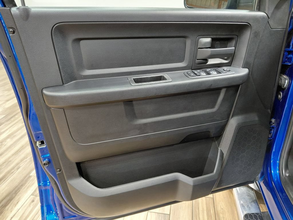 Certified 2018 RAM 1500 Express w/ Express Value Package AWD/4WD image 37
