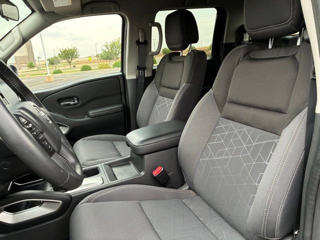 Certified 2025 Nissan Frontier SV w/ SV Convenience Package AWD/4WD image 11