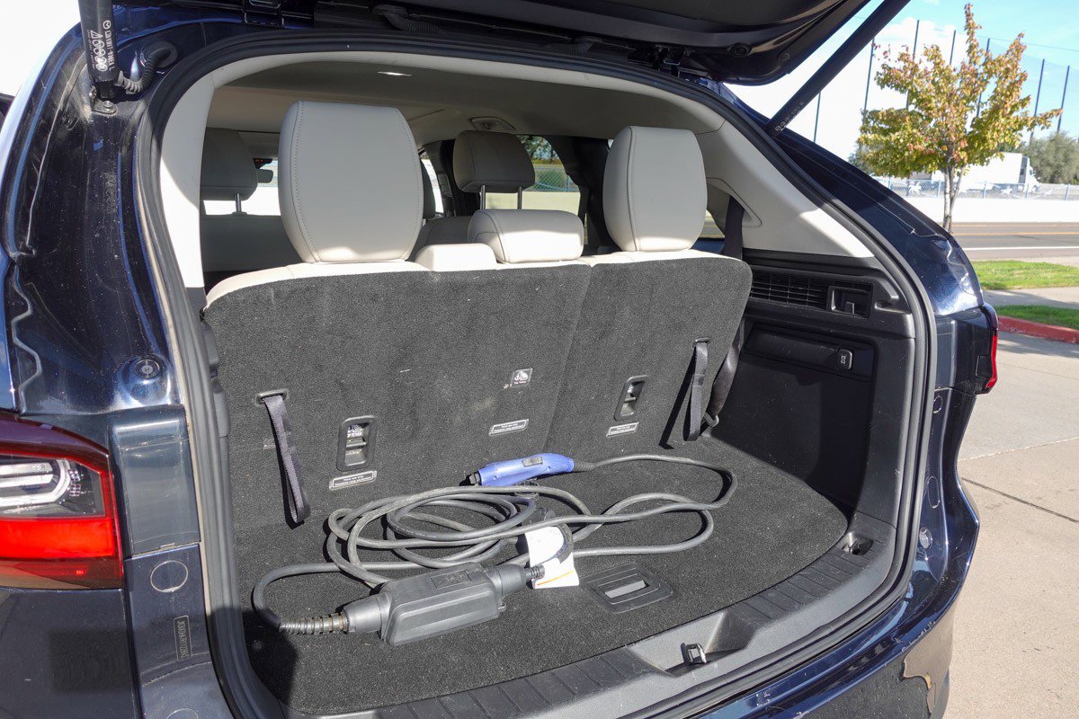 Certified 2024 MAZDA CX-90 Plug-In Hybrid w/ Premium Pkg image 26