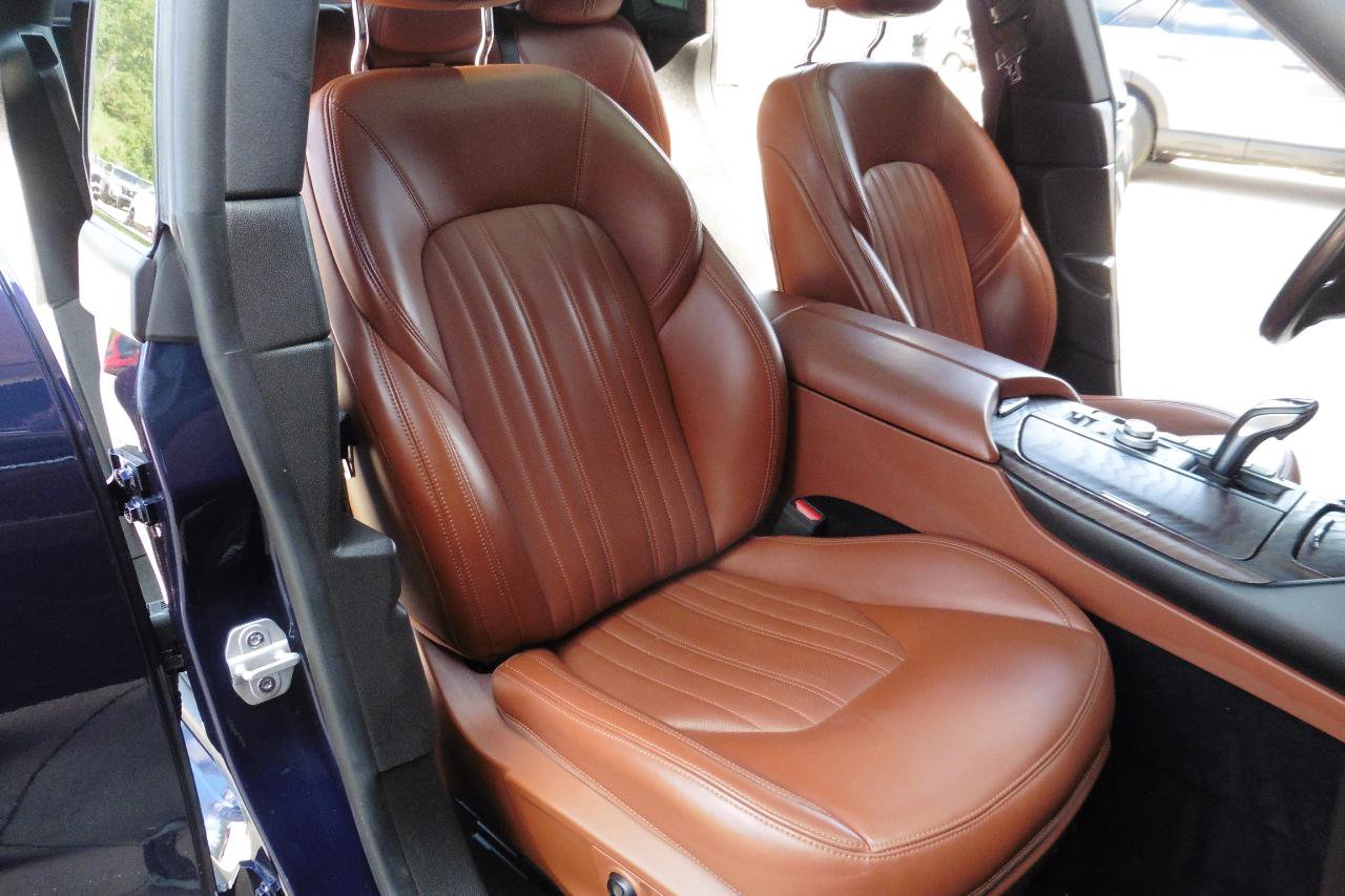 Used 2019 Maserati Levante GranLusso AWD/4WD image 13