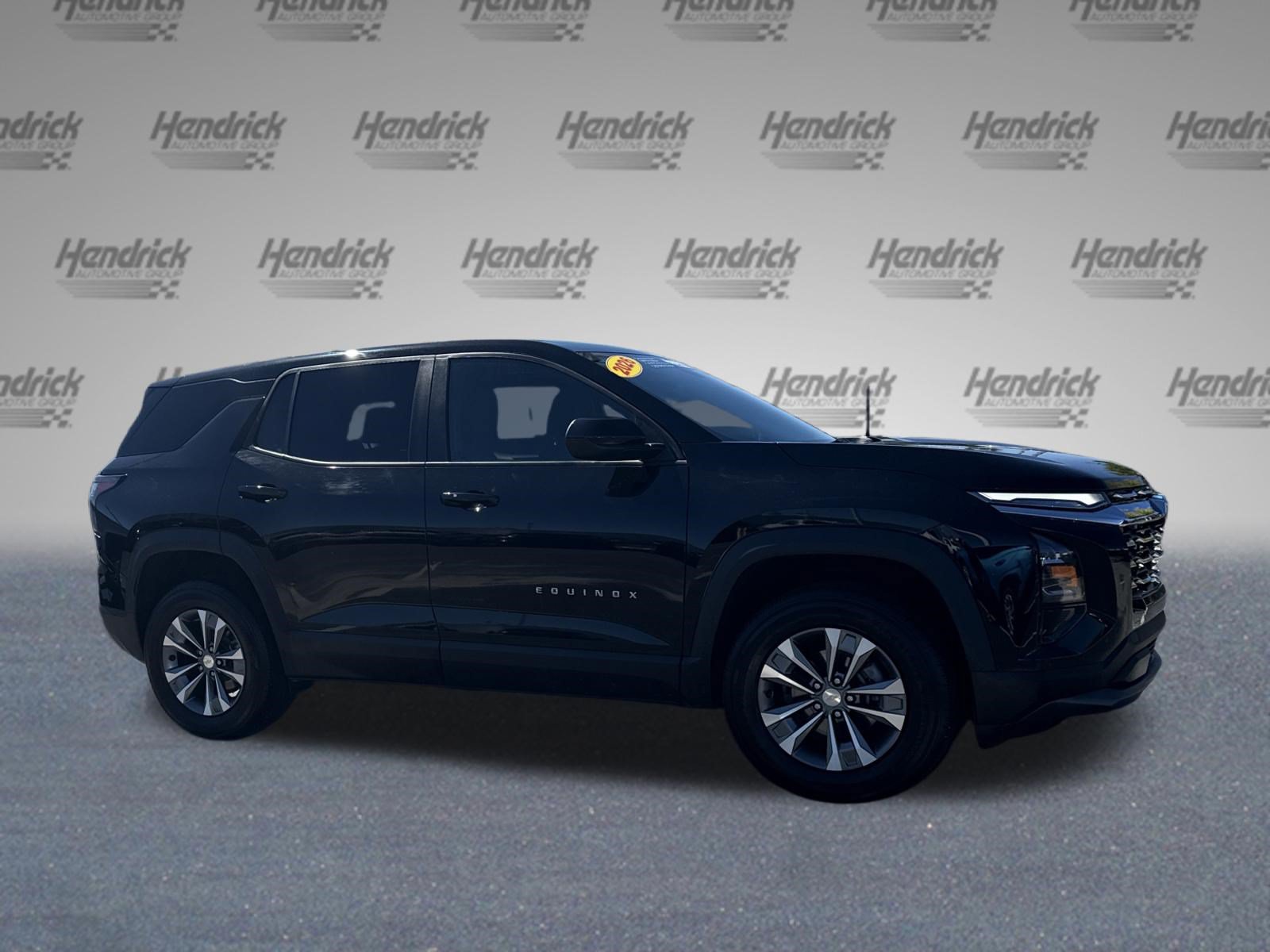 Used 2026 Chevrolet Equinox LT FWD image 11