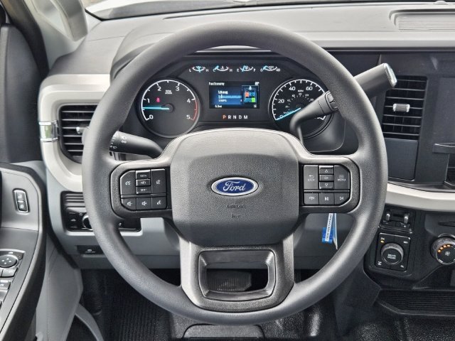 New 2026 Ford F250 XL w/ FX4 Off-Road Package AWD/4WD image 19