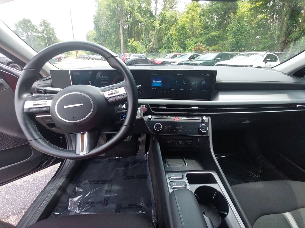 Certified 2025 Hyundai Sonata SEL FWD image 16