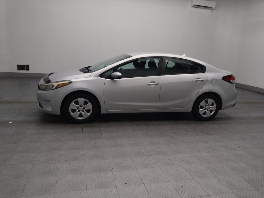Used 2017 Kia Forte LX FWD image 2