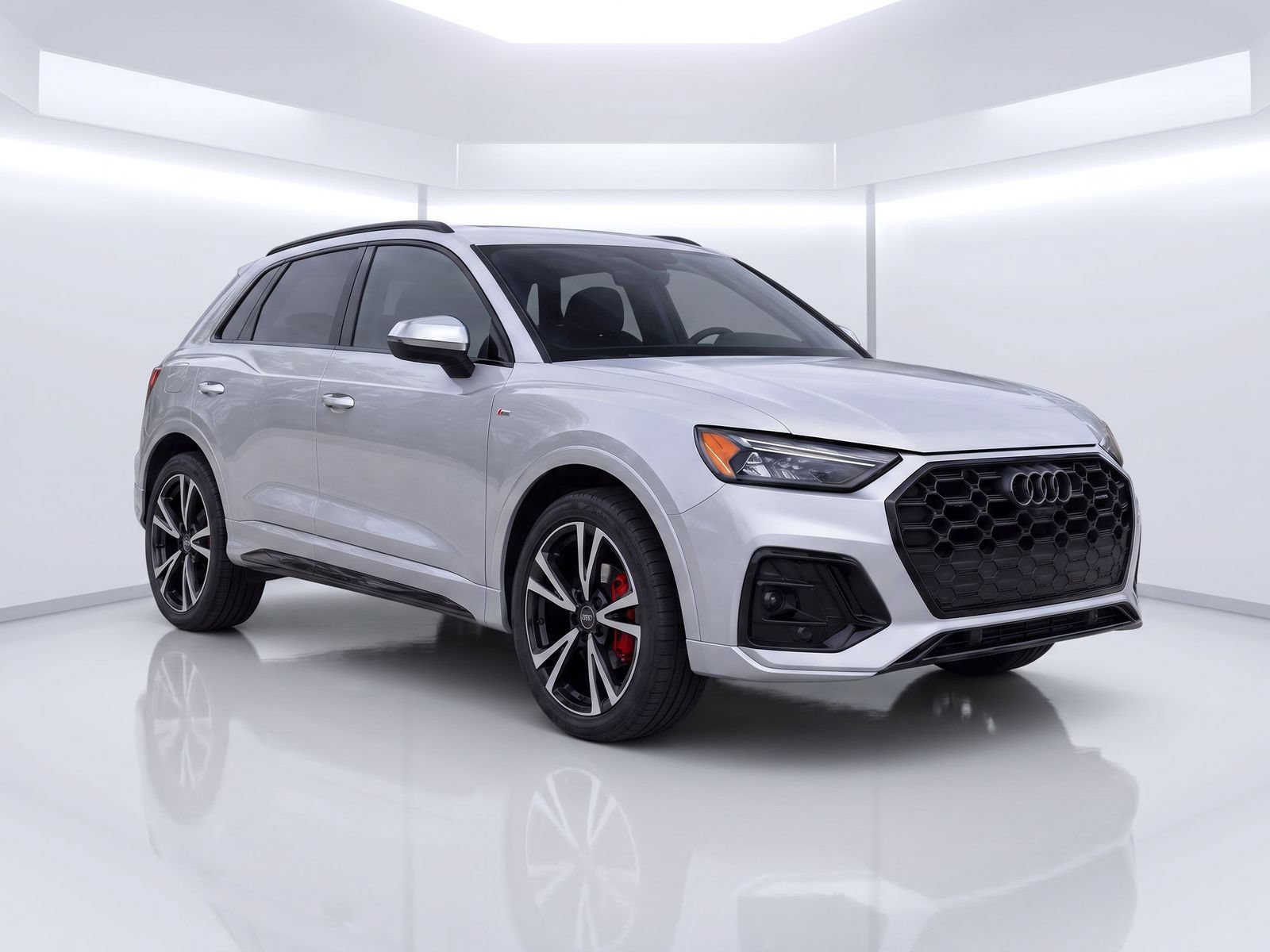 Certified 2025 Audi Q5 2.0T Premium Plus w/ Premium Plus Package AWD/4WD image 6