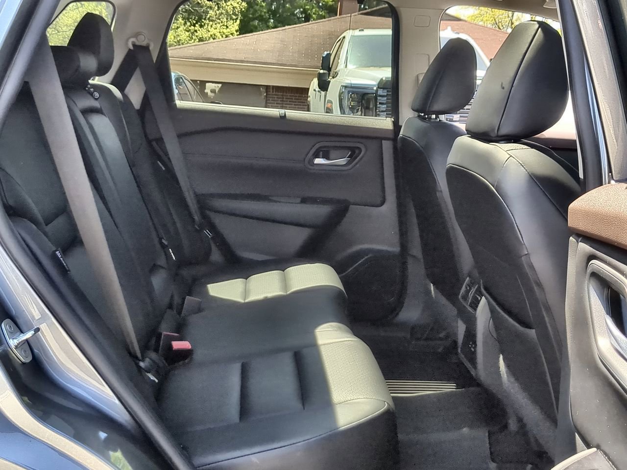 Used 2023 Nissan Rogue SV w/ SV Premium B Package image 26