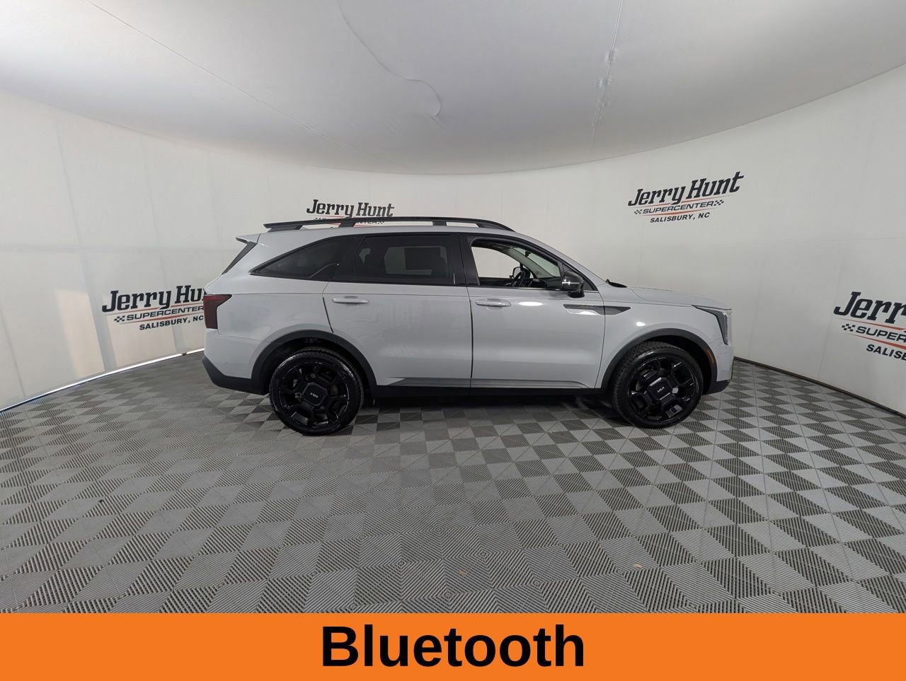 Used 2024 Kia Sorento SX AWD/4WD image 9