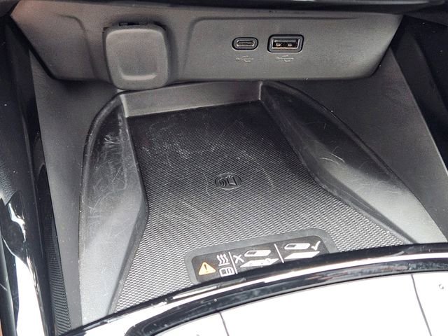 Used 2025 Chevrolet Trax RS w/ Sunroof Package FWD image 20