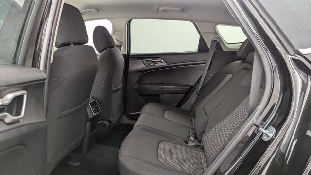 Used 2024 Kia Sportage LX image 18