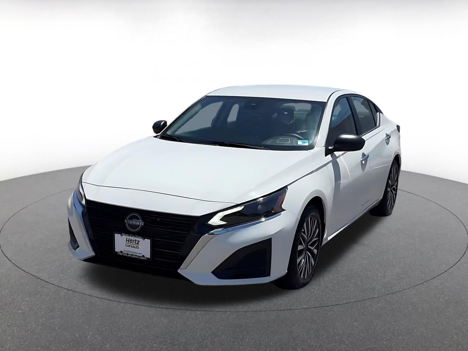 Used 2025 Nissan Altima 2.5 SV FWD image 7