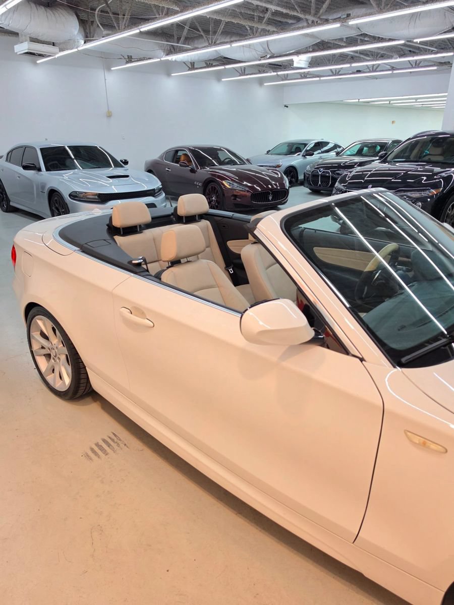 Used 2013 BMW 135i Convertible RWD image 16