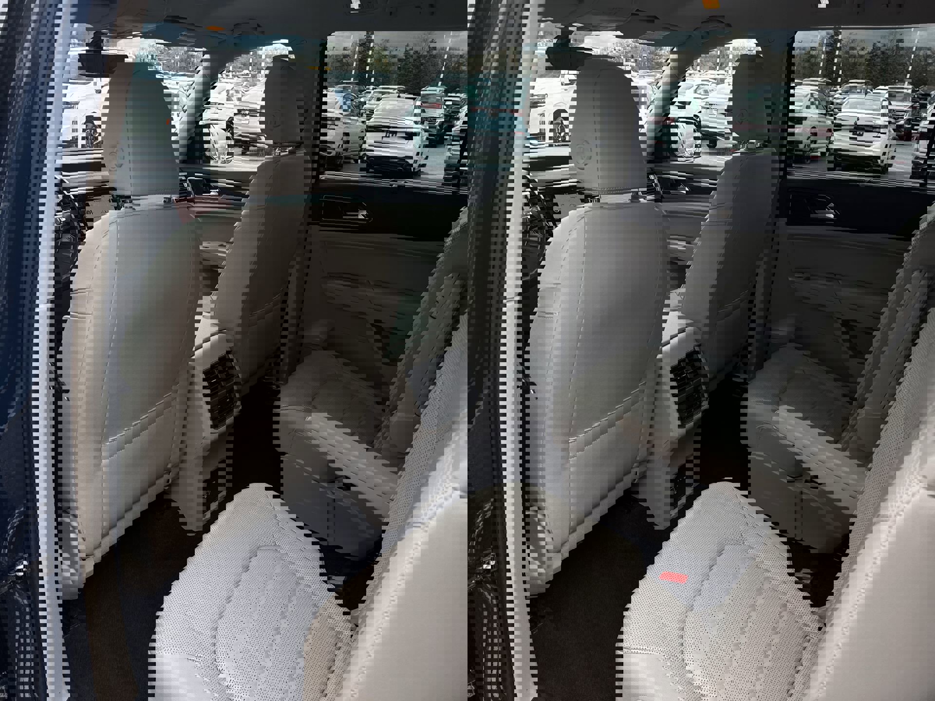 Used 2019 Volkswagen Atlas SEL R-Line image 22