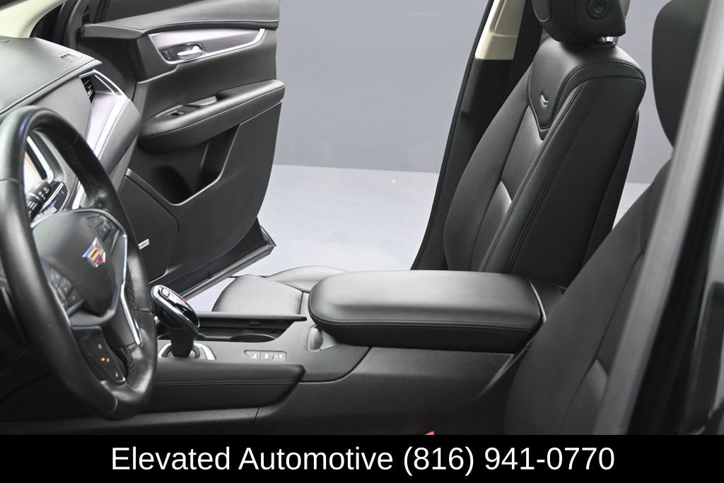 Used 2019 Cadillac XT5 Luxury AWD/4WD image 16
