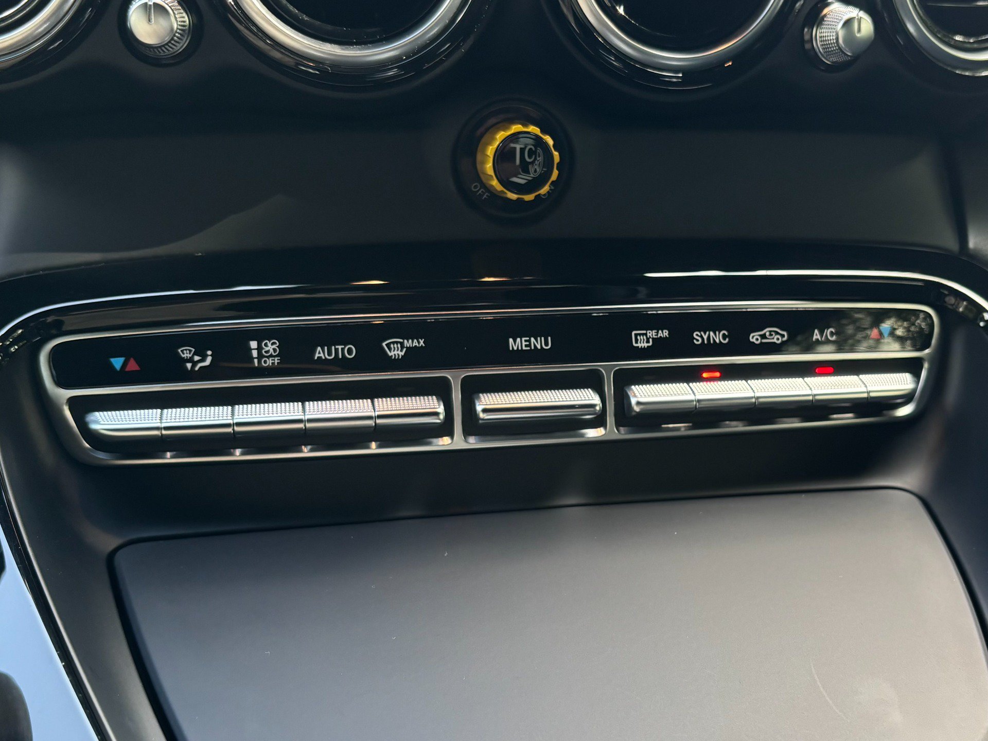 Used 2018 Mercedes-Benz AMG GT R image 21
