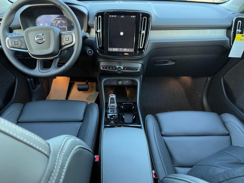New 2026 Volvo XC40 B5 Plus w/ Protection Package Premier AWD/4WD image 6