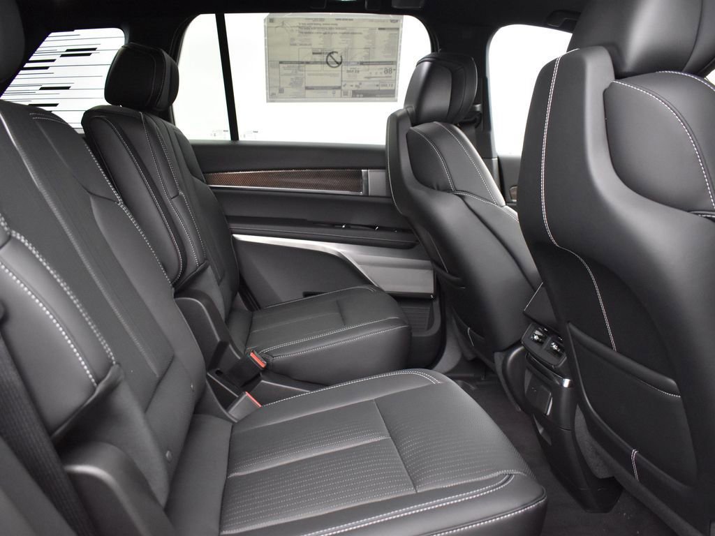 New 2026 Cadillac Vistiq Sport w/ LPO, Floor Liner Package image 37