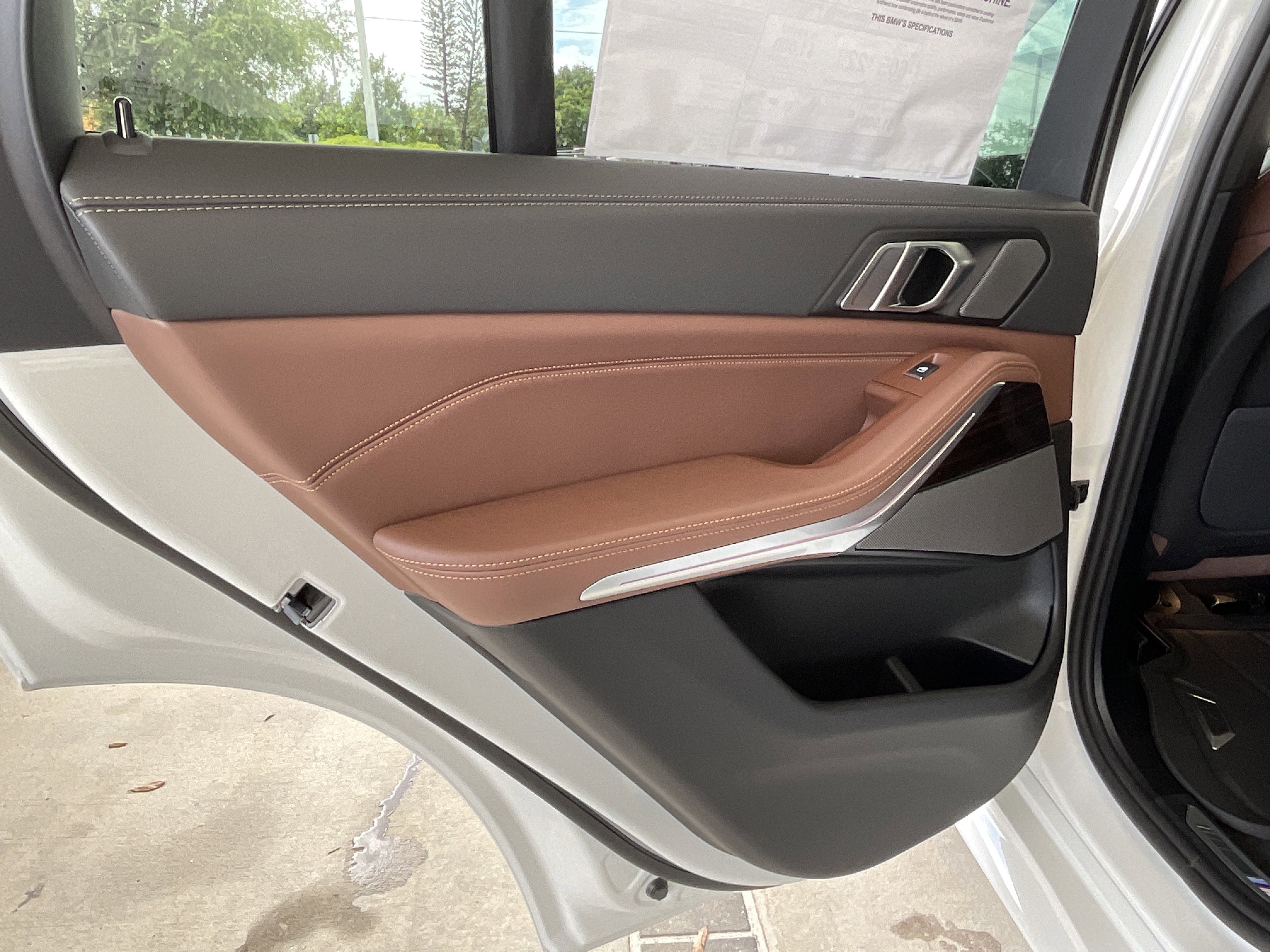 New 2026 BMW X5 xDrive50e w/ M Sport Package image 24