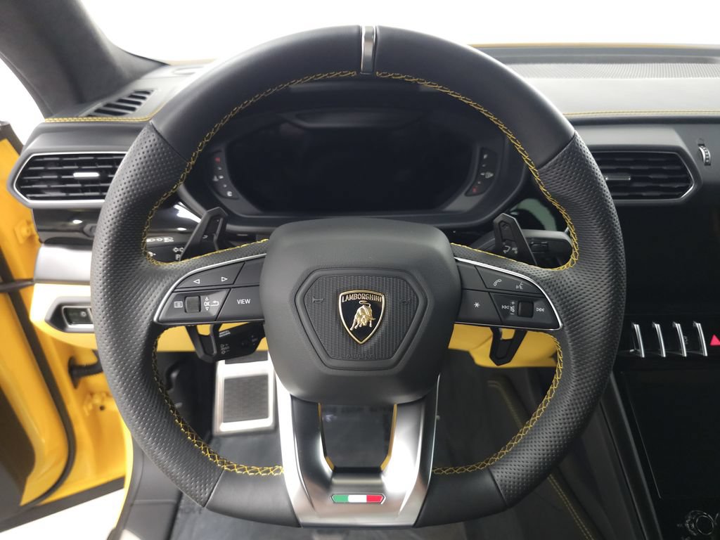 Used 2024 Lamborghini Urus S AWD/4WD image 14