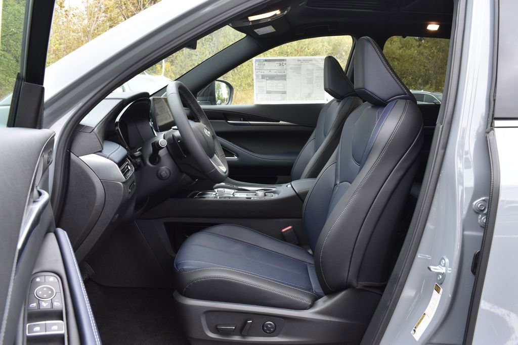 Used 2026 INFINITI QX60 Sport w/ Dark Cargo Package AWD/4WD image 10