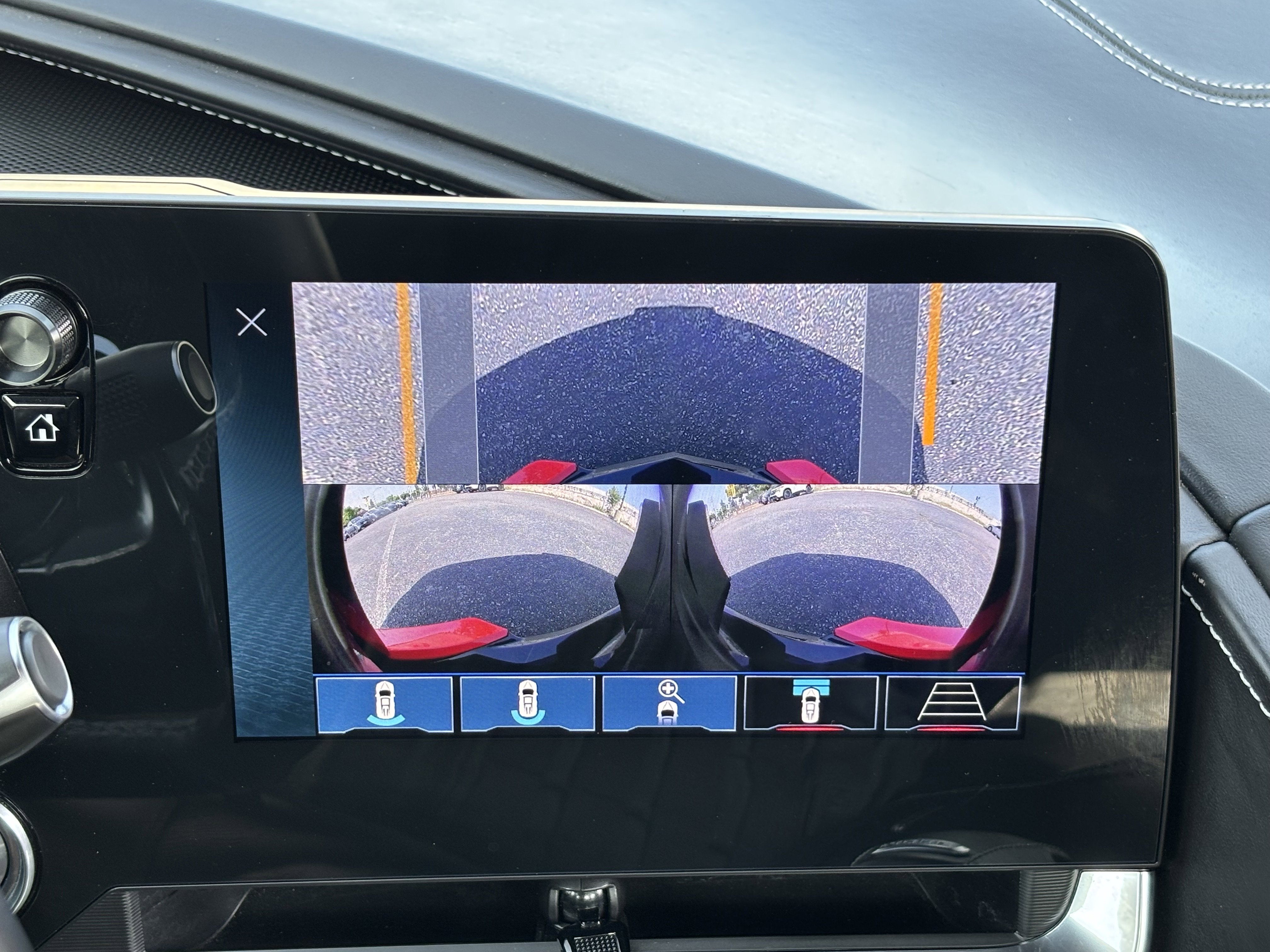 Used 2025 Chevrolet Corvette Stingray Premium Conv w/ 3LT RWD image 19