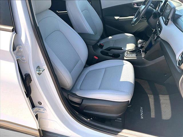Used 2021 Hyundai Kona Ultimate FWD image 9