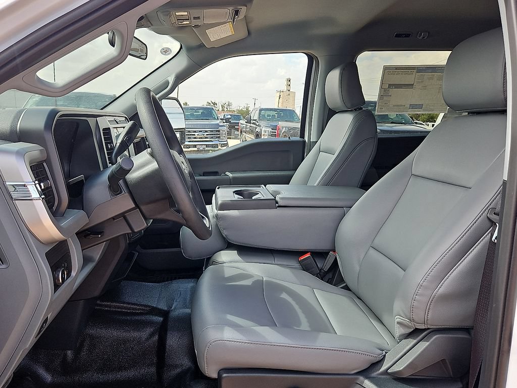 New 2026 Ford F350 XL w/ XL Chrome Package AWD/4WD image 19