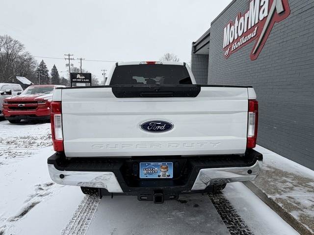 Used 2019 Ford F250 XLT w/ XLT Value Package image 11