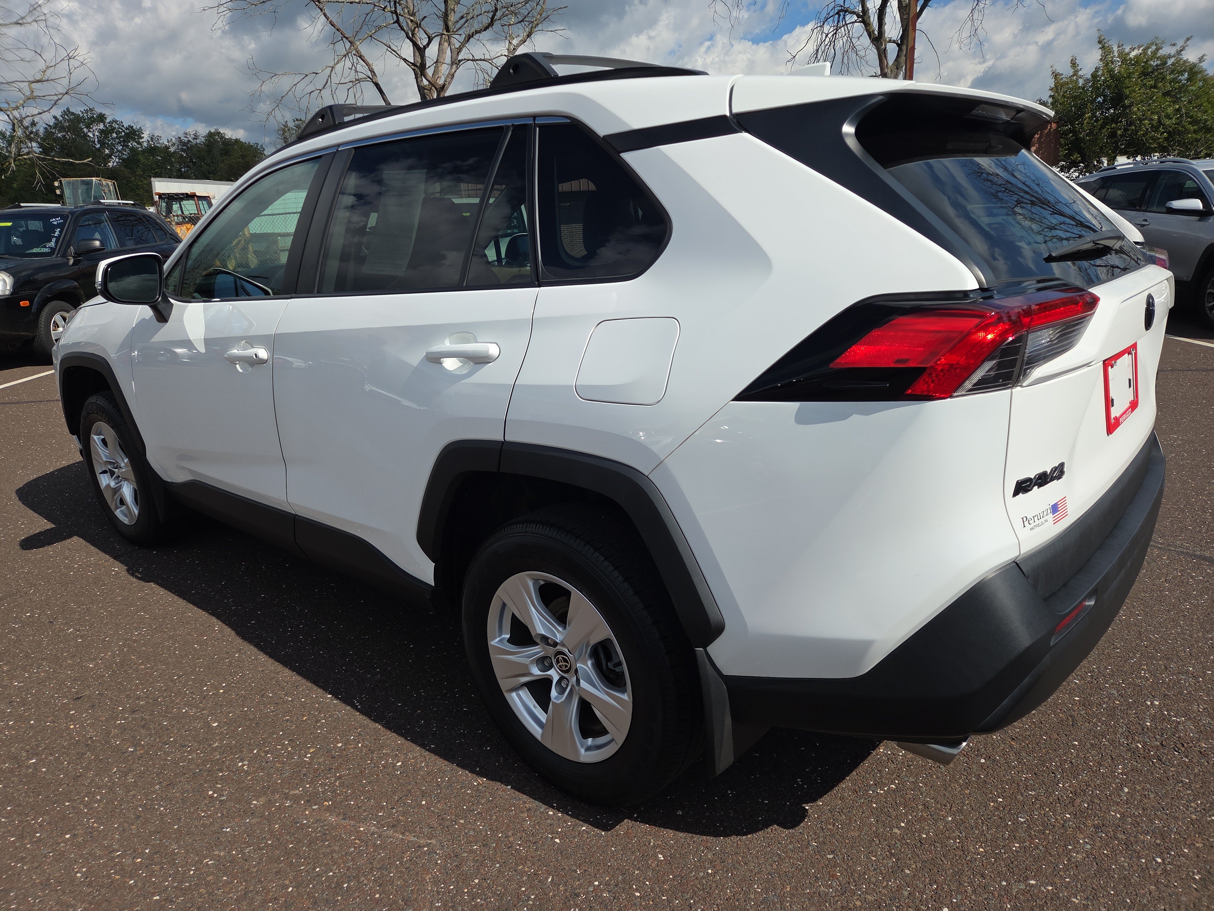 Certified 2021 Toyota RAV4 XLE w/ XLE Grade Weather Package AWD/4WD image 5