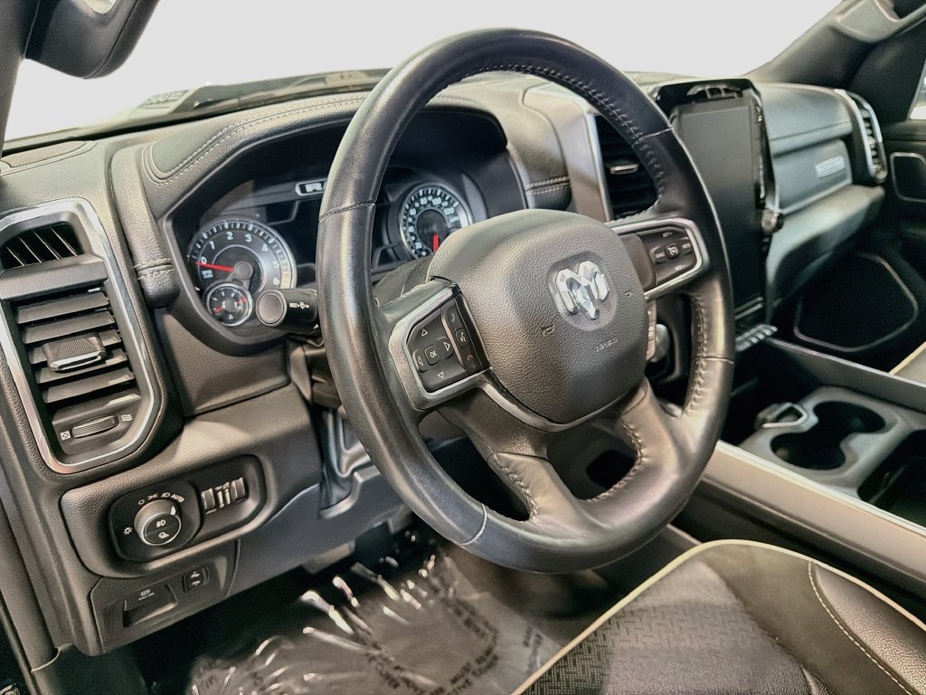 Used 2023 RAM 1500 Laramie AWD/4WD image 11