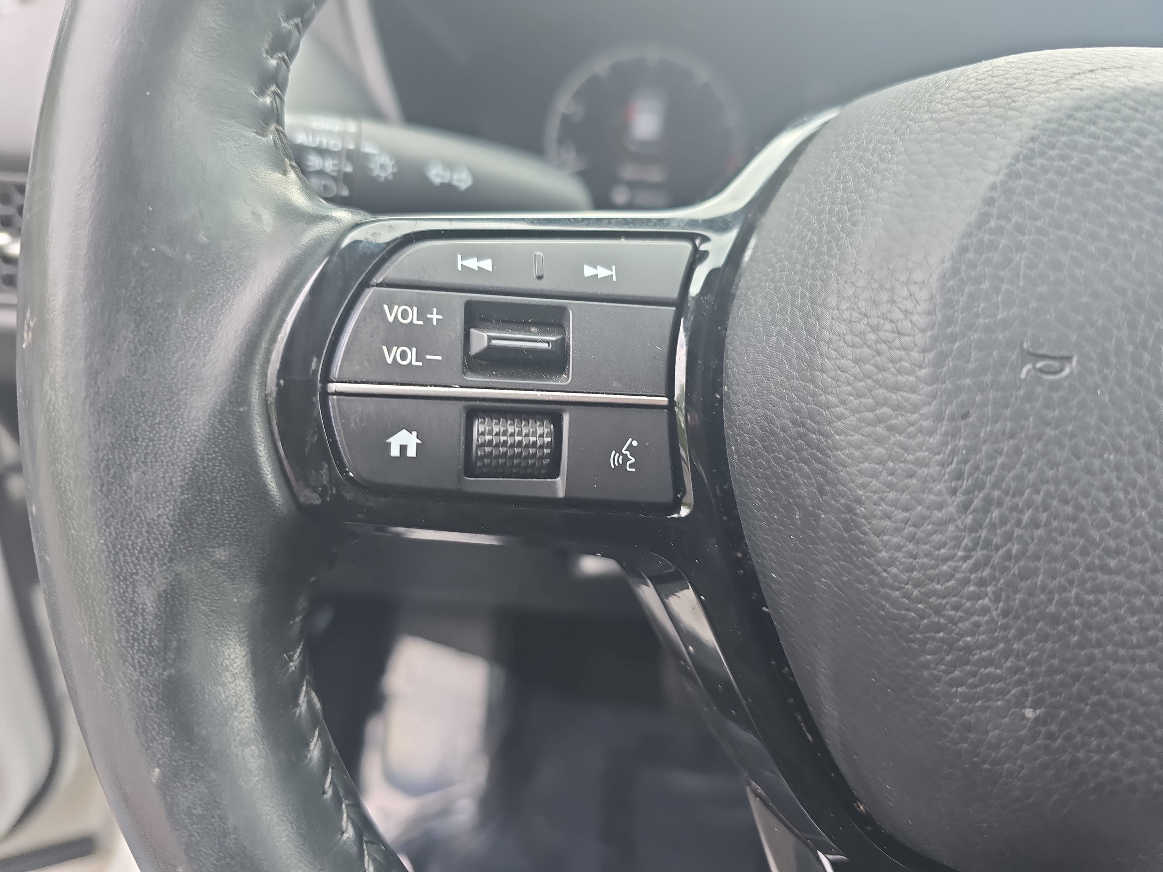Certified 2024 Honda HR-V EX-L image 16
