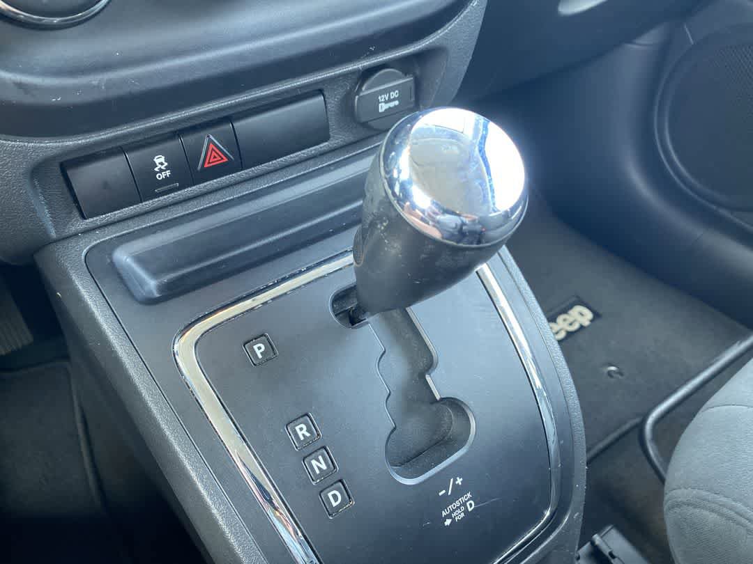 Used 2016 Jeep Patriot Sport w/ Power Value Group FWD image 17