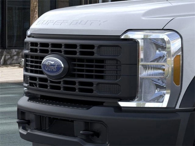 New 2025 Ford F550 4x4 Regular Cab Super Duty w/ Snow Plow Prep Package image 17
