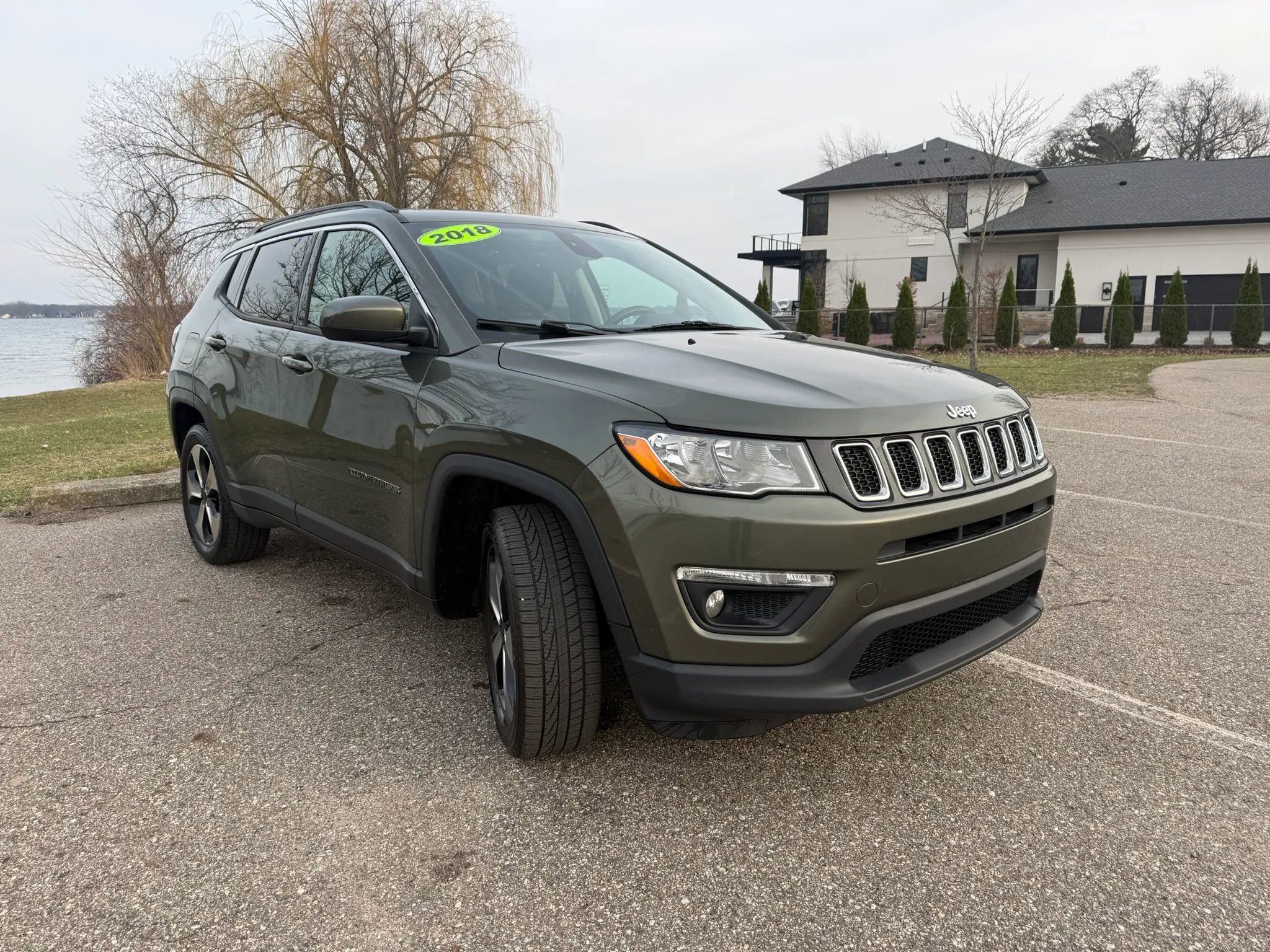 Used 2018 Jeep Compass Latitude w/ Popular Equipment Group image 3