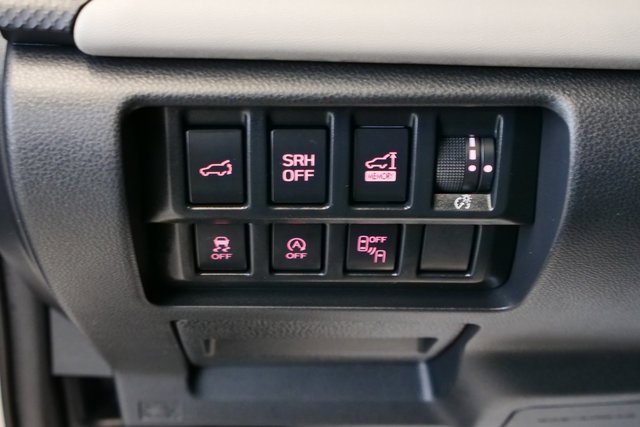 Used 2024 Subaru Forester Limited image 29