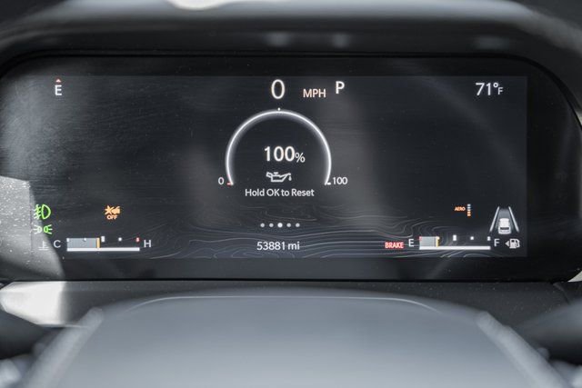 Used 2022 Jeep Grand Cherokee Overland w/ Luxury Tech Group IV image 41