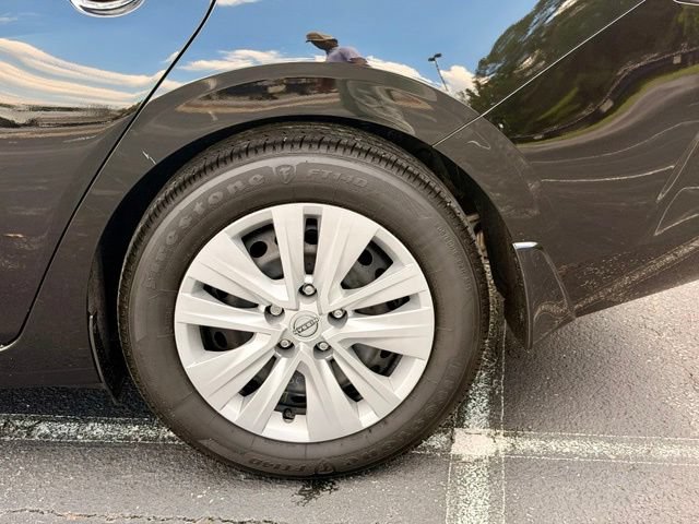 Used 2025 Nissan Sentra S FWD image 31